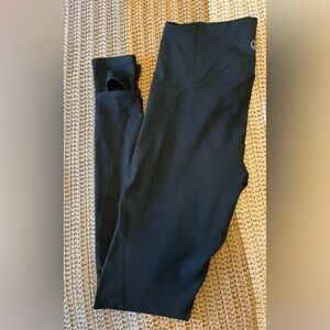 Lands' End Women’s Stirrup Leg Black Leggings Size Medium